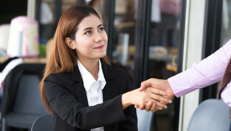 Người trả lời khảo sát thường mong muốn đưa ra các câu trả lời được chấp nhận bởi số đông dù đó không phải là ý kiến của họ