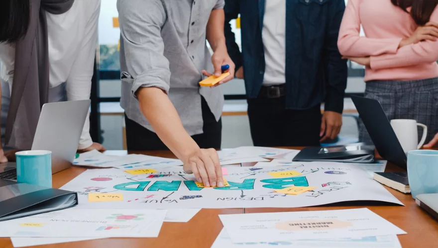 Thiết kế khảo sát: 101 bí kíp "cách tân" bằng yếu tố thương hiệu