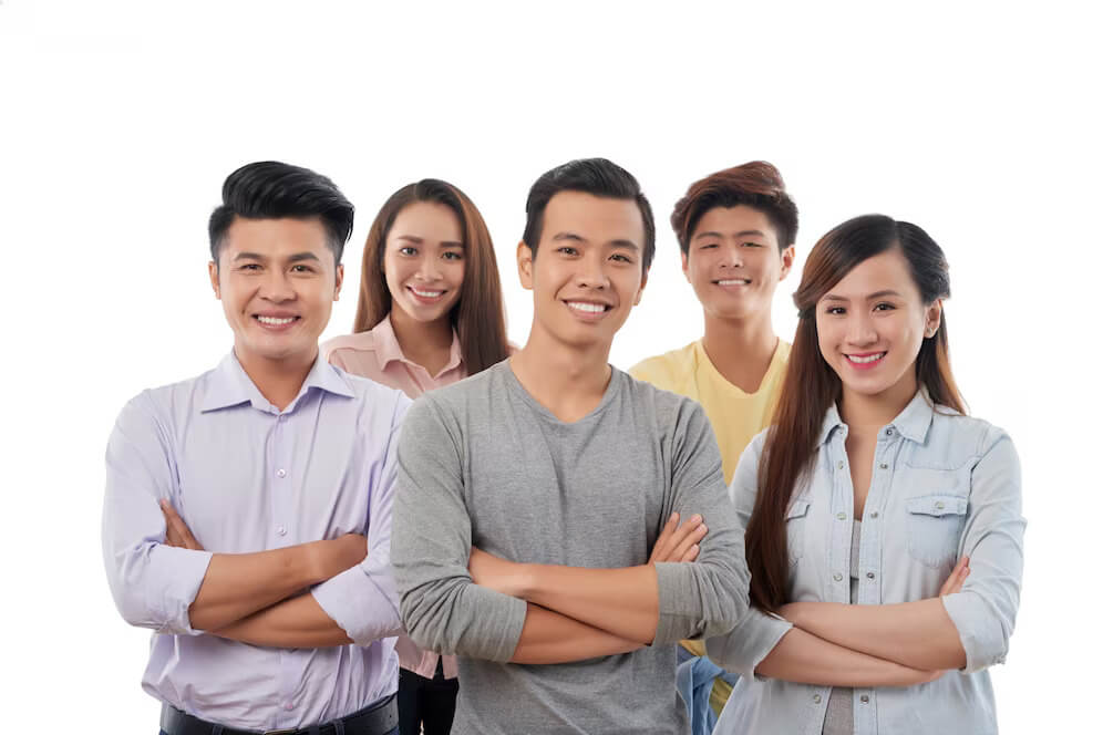 Khi tiến hành phân khúc khách hàng dựa trên câu hỏi: "Họ là ai?", doanh nghiệp cần quan tâm tới yếu tố nhân khẩu học cũng như yếu tố tâm lý của đối tượng khách hàng mục tiêu